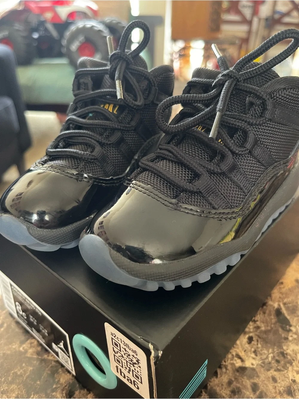 8c Jordan 11 Gamma Blue
